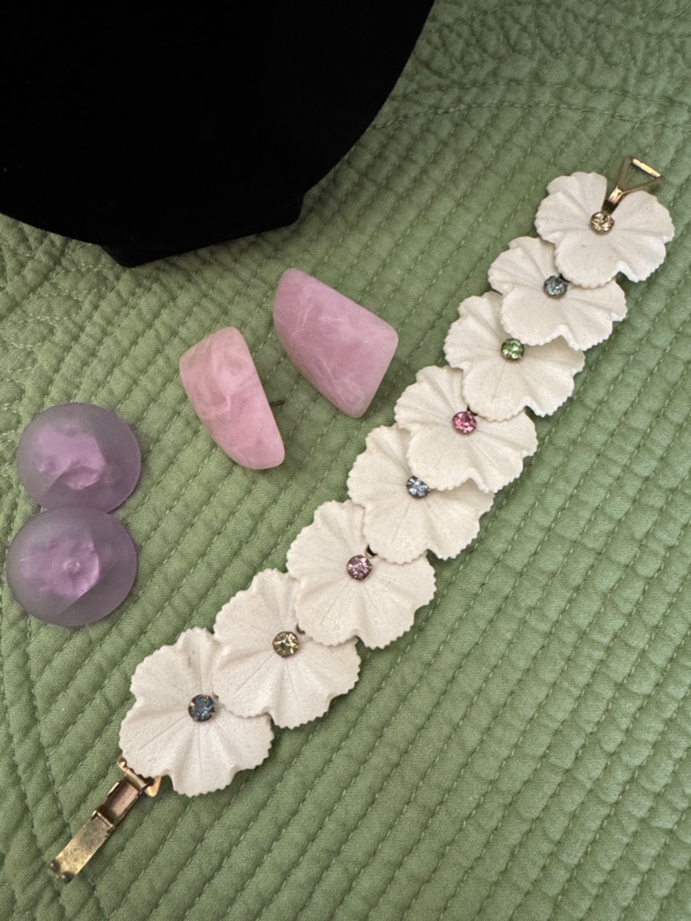 Handmade White and Lavender Shell Bead Necklace, Bracelet and Earrings Bundle - Picture 2 of 4